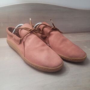 Manitobah Women's Leather Modern Moccasins Rubber Sole 10 Apricot Pink Slippers